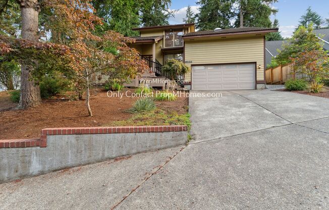 Stunning West Linn Gem, Offering Bonus Areas + Sunroom! Central A/C!