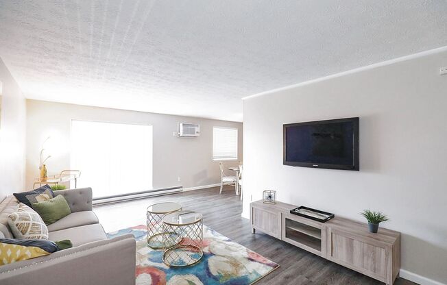 2 beds, 1.5 baths, 1,035 sqft, $1,530, Unit 7-610