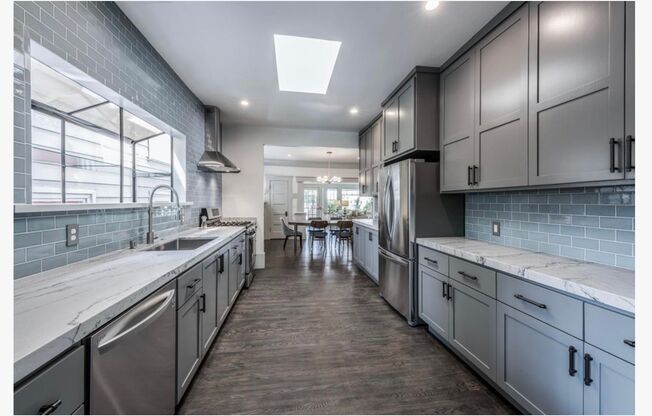 3412 - 3414 J St