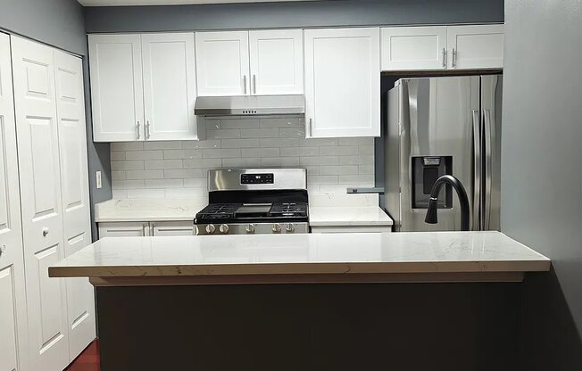 1424 KEYS XING DR NE