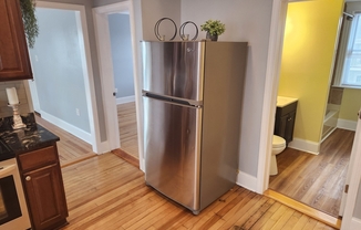 3 beds, 1 bath, 1,350 sqft, $2,595, Unit 2