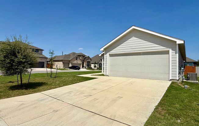 Beautiful 4 bedroom, 2 bathroom Home in Vida near Texas A&M San Antonio!