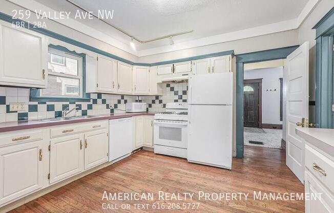 259 VLY AVE NW