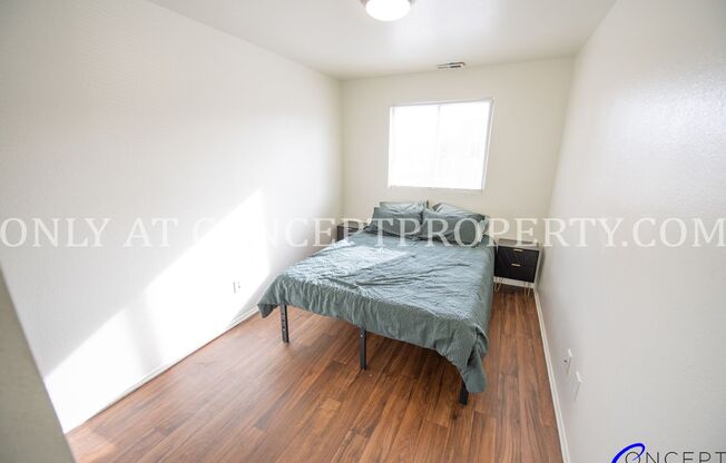 2 beds, 1 bath, 810 sqft, $1,265, Unit 04