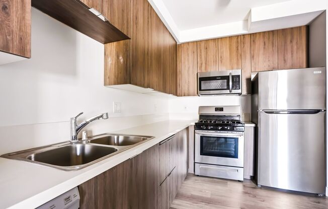 2 beds, 2 baths, 1,037 sqft, $2,950, Unit 301