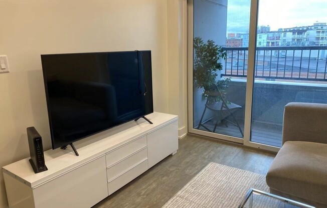 2 beds, 2 baths, 997 sqft, $3,500, Unit 304