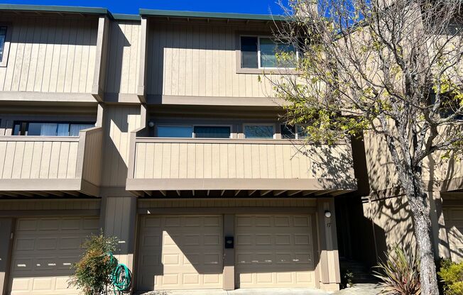 STUNNING FULLY RENOVATED THREE BEDROOM TOWNHOUSE