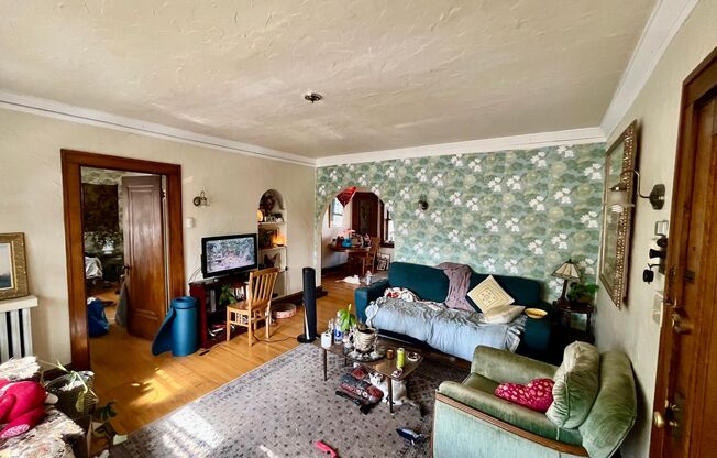 1800-1808 E Olive St