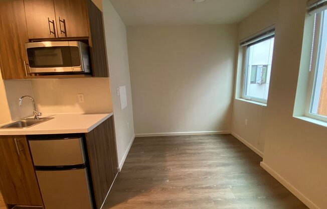 Studio, 1 bath, 178 sqft, $1,150, Unit 425-MFTE