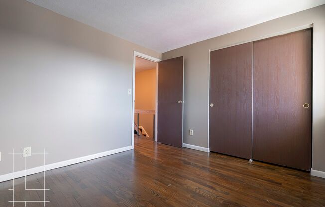 2 beds, 1.5 baths, $1,425, Unit 393 E Buttles Ave Apt. H