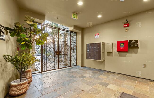 (Ellie:A) Hoffman Terraces