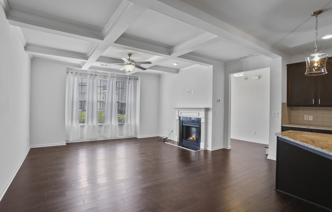 7725 RUTGERS CIR