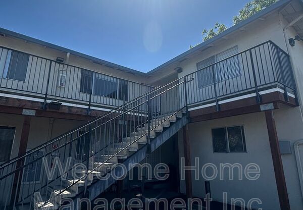429 SMALLEY AVE