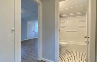 1 bed, 1 bath, $975, Unit 1062