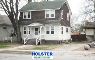 3 Bedroom Single Family Home w/ Hardwood Floors