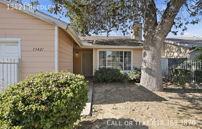 13421 REEDLEY ST