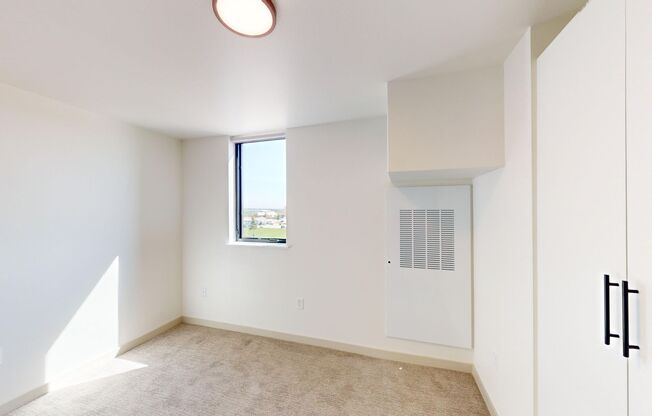 2 beds, 2 baths, 850 sqft, $1,080, Unit 1121-201