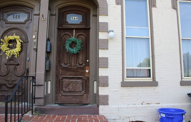 564 Race Street