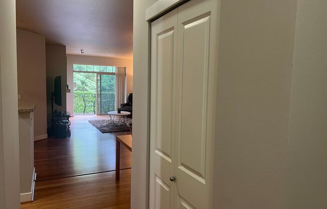 2Bd/2Ba Bothell Condo