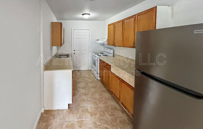246 ROSSER ST SE