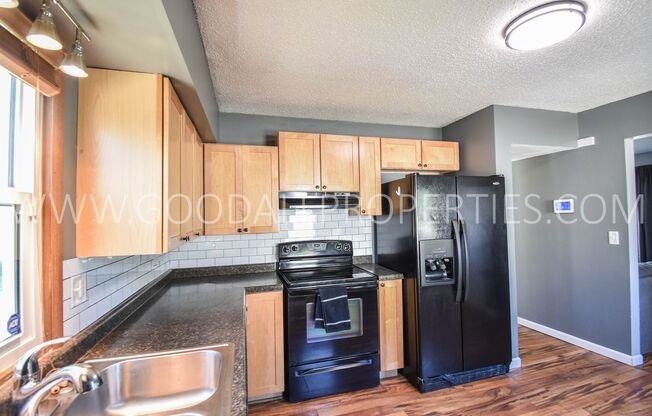 2 beds, 1.5 baths, $1,525