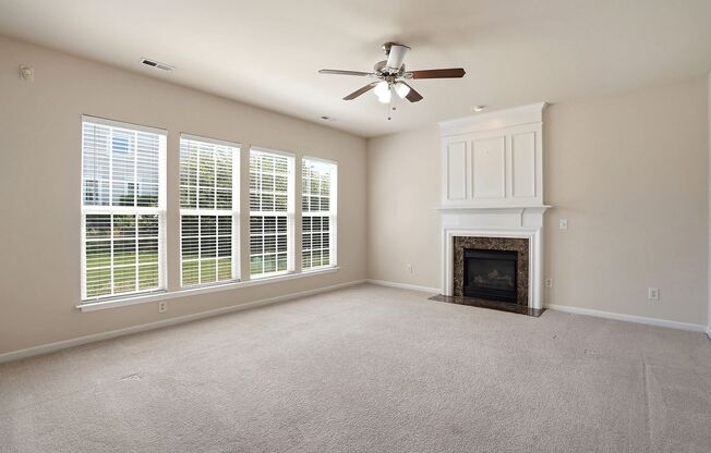 WAKEFIELD HOME WITH 4 BEDROOMS- GREAT HOME!