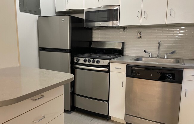 Studio, 1 bath, $3,495, Unit 115-2BF