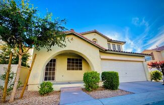 *WONDERFUL 3 BED 2.5 BATH HOME IN "SILVERADO RANCH" W/  WOOD PLANK FLOORING!*