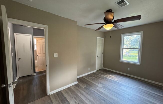 2 beds, 1 bath, $1,475