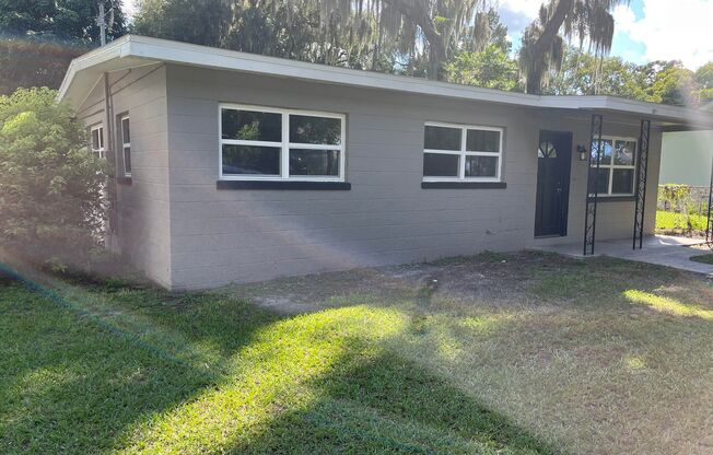 Charming 3 Bed 1 Bath Plant City!!