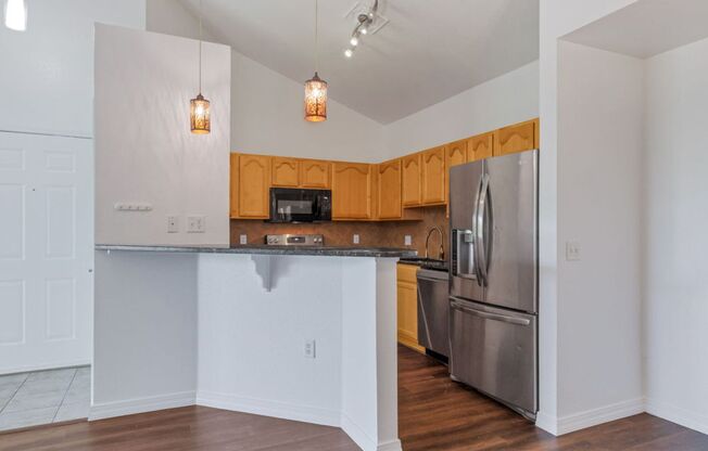 2 beds, 2 baths, $1,795, Unit UNIT 11304