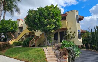 NORTH PARK / SAN DIEGO - Nice 2 Bedroom / 2 Bath Condo with 2 Car Tandem Garage. AVAILABLE NOW!