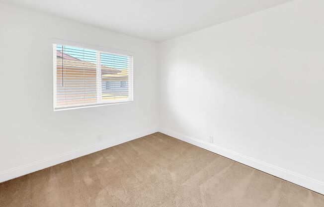 Great 3B/2BA Condo in El Cajon!