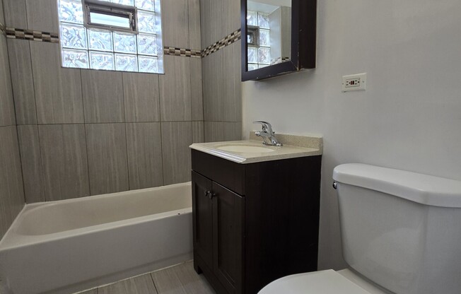 3749 W Sunnyside Ave