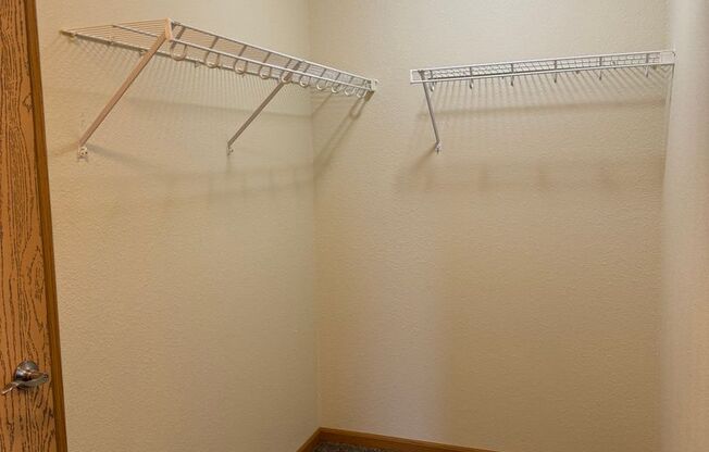 2 beds, 2 baths, 894 sqft, $1,245, Unit 627-309