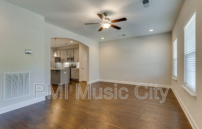 1729 OLD DRAKES CRK RD
