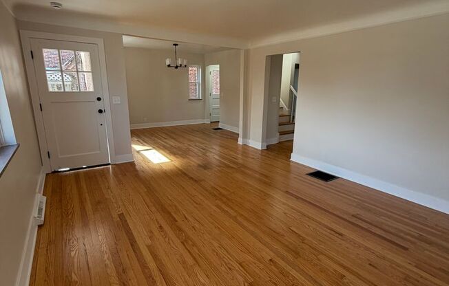 3 Bed / 2 Bath Brick Home - showings start 12/3