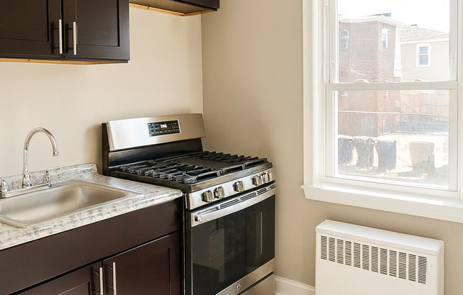 1 bed, 1 bath, 715 sqft, $1,875, Unit C-14