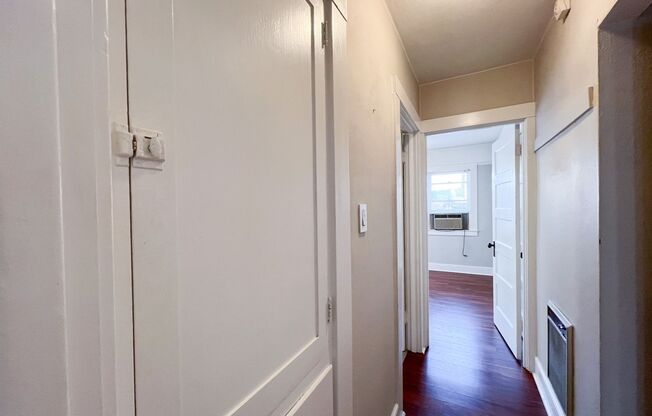 2 beds, 1 bath, $2,295