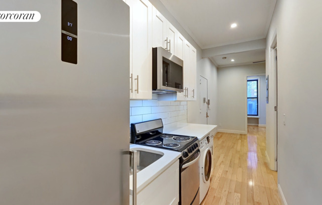 315 E 57 ST