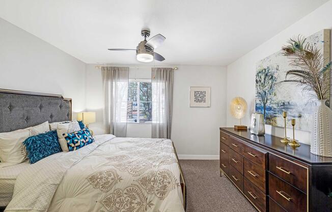 2 beds, 2 baths, 1,052 sqft, $1,605