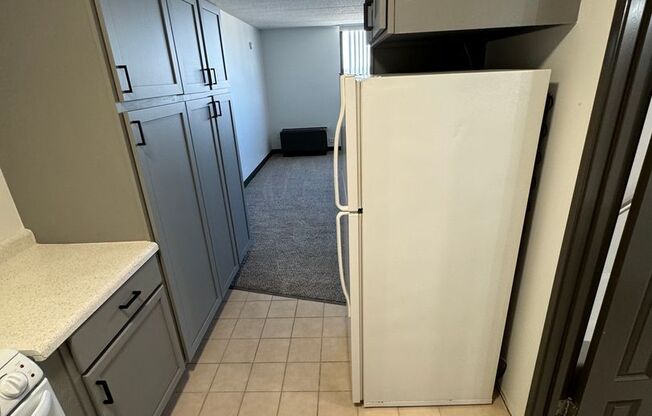 Studio, 1 bath, 336 sqft, $775, Unit 623