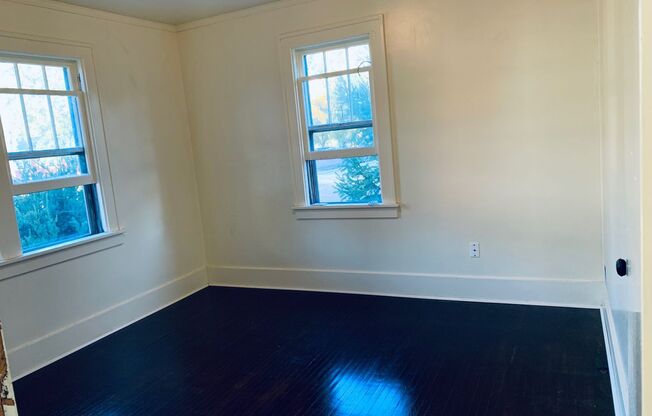 2 beds, 1 bath, $1,000