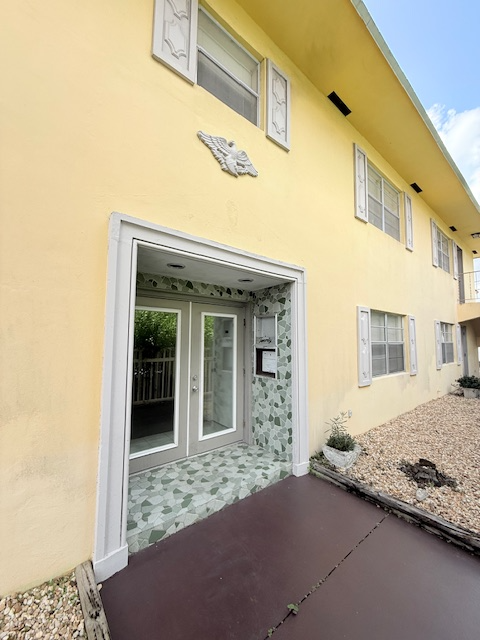 1020 NORTH 18 COURT 102