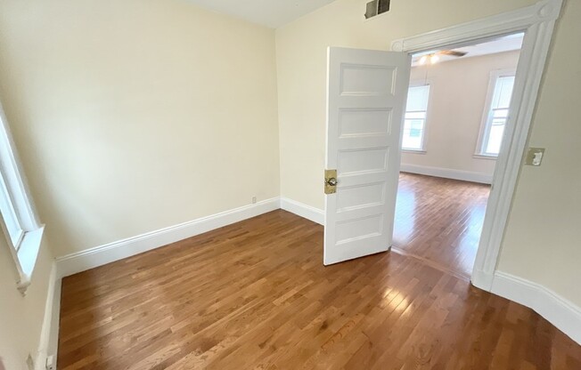 4 beds, 1 bath, $2,800, Unit #2