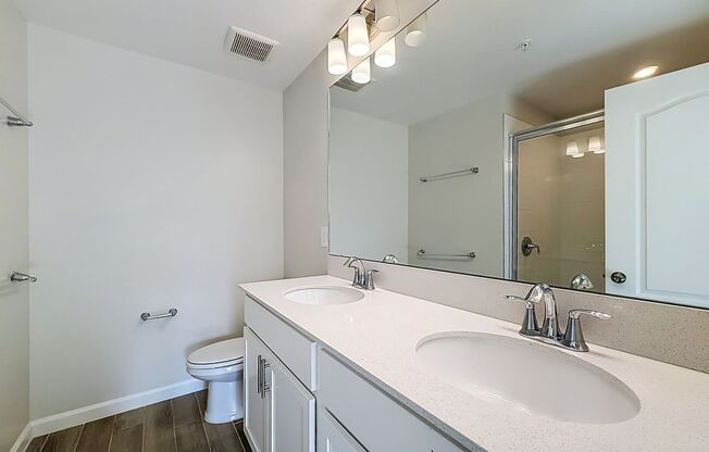 3 beds, 2.5 baths, $2,250