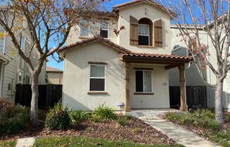 Move-In Ready Natomas Home!