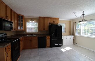 3 beds, 1 bath, $1,900