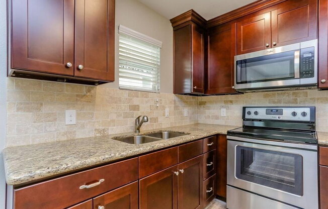 1 bed, 1 bath, 450 sqft, $825, Unit 4