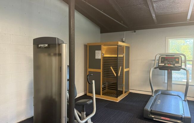 2 beds, 1 bath, 633 sqft, $1,499, Unit 412